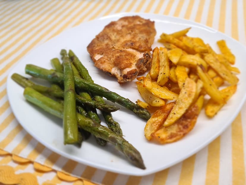 Chicken Schnitzel with Fried Potatoes and Asparagus Rocely Recipe