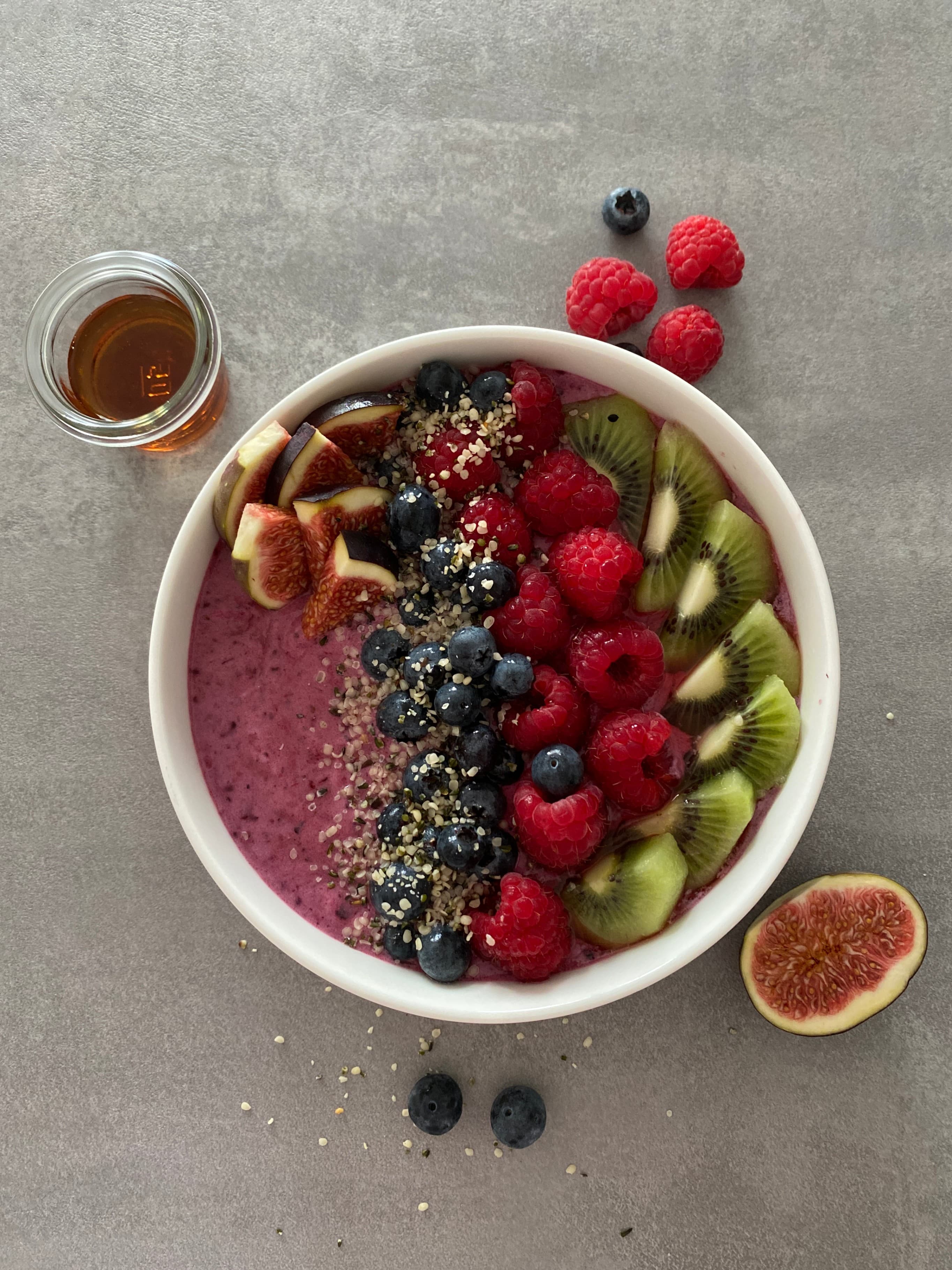 Fruits Smoothie Bowl Recipe Image