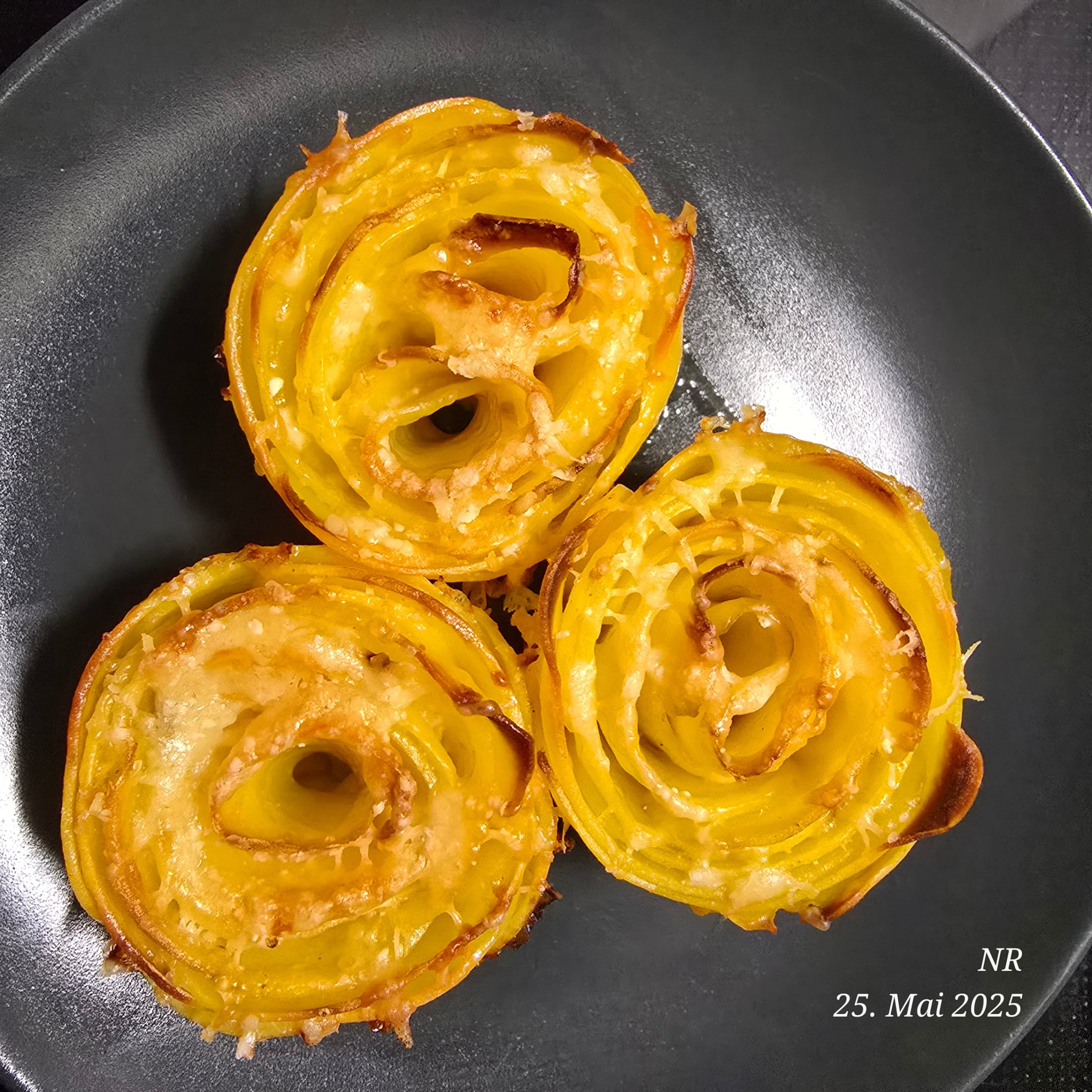 ROSES DE POMMES DE TERRE Recipe Image