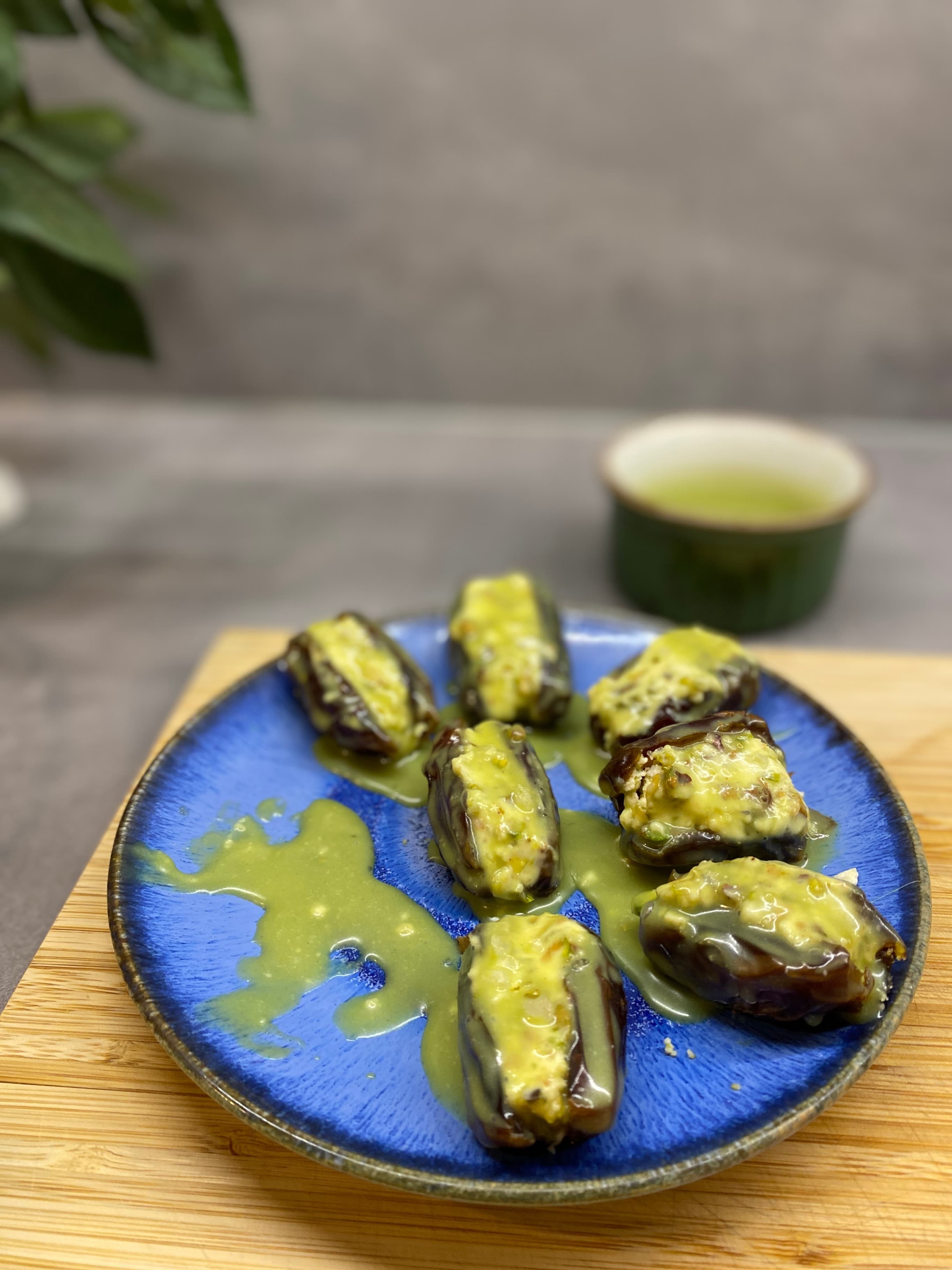 Dates with Pistachio and Mascarpone Recipe Image