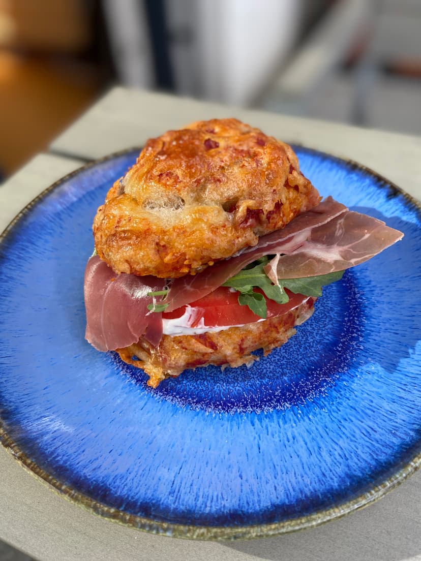 Receta de Rocely de Panecillos de Tomate Seco y Aceitunas