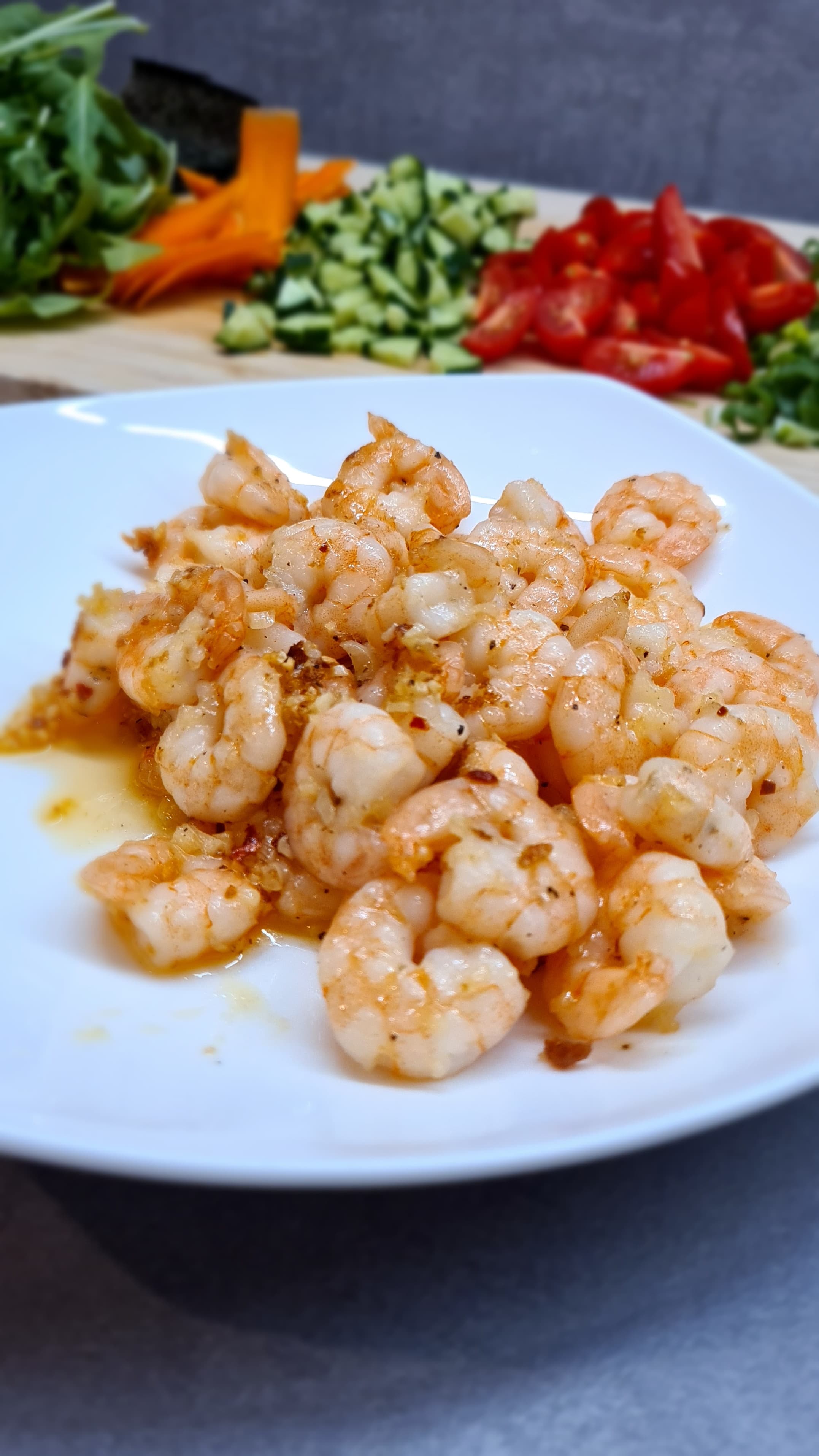 Shrimp & Wakame Sushi Bowl Recipe Image