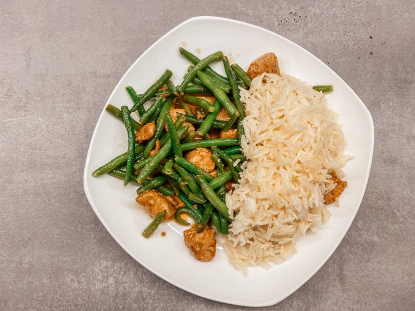 Chicken with Green Beans and Rice Rocely Recipe