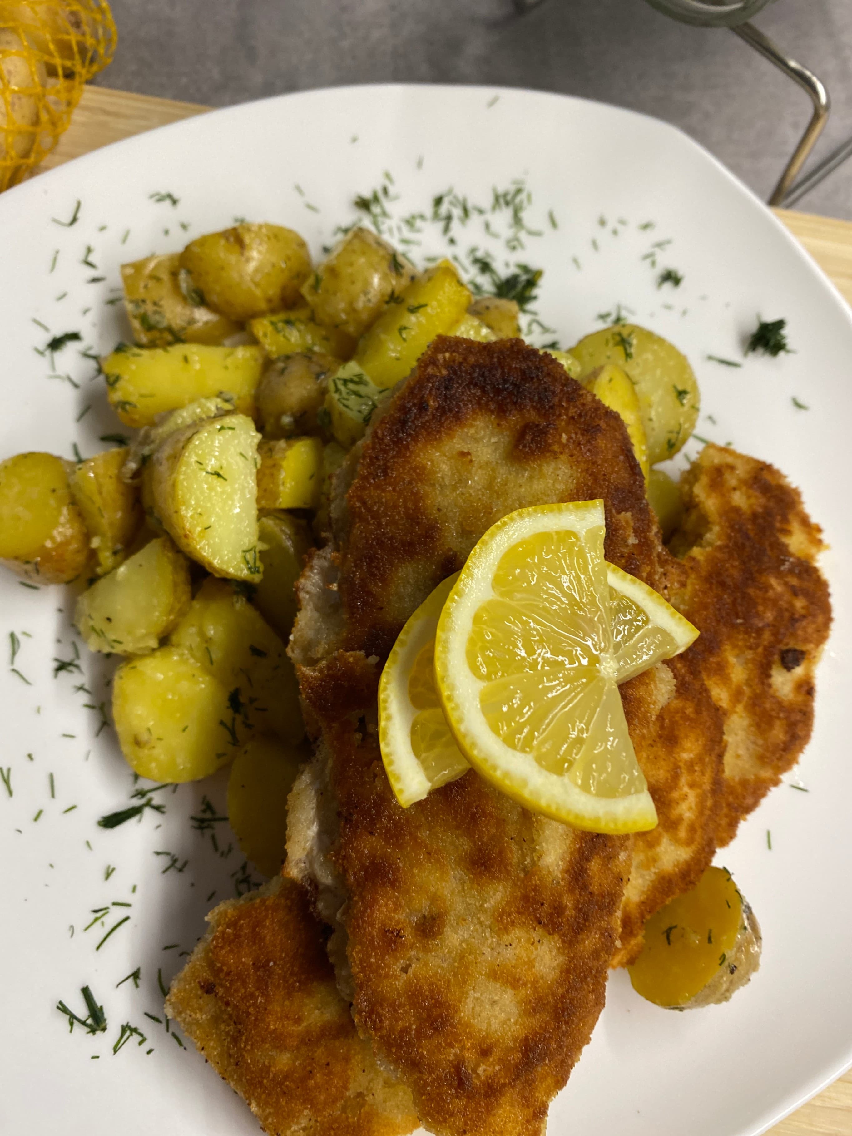 Schnitzel with Potatoes Recipe Image