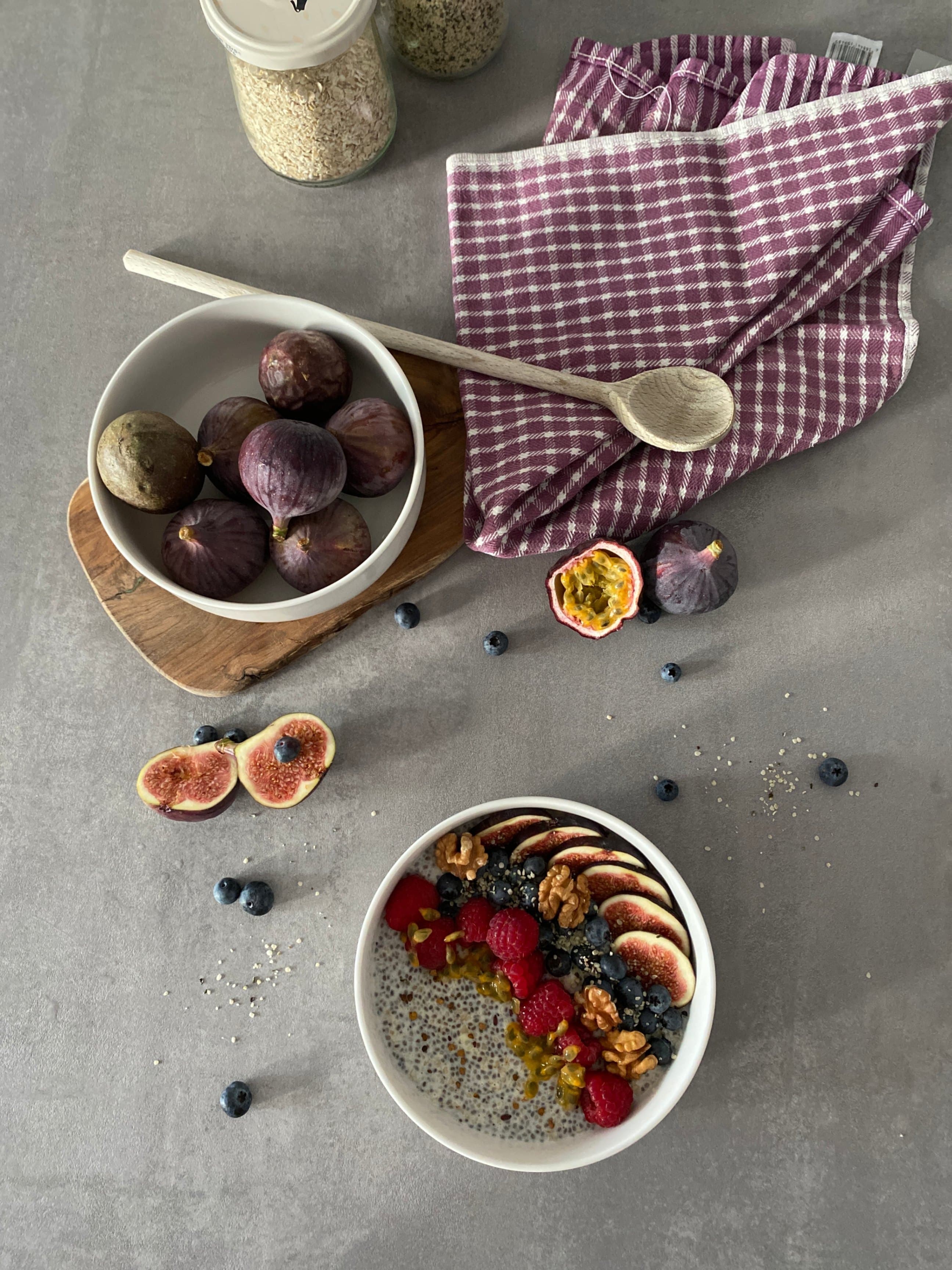 Raspberry Figs Chia Bowl Recipe Image