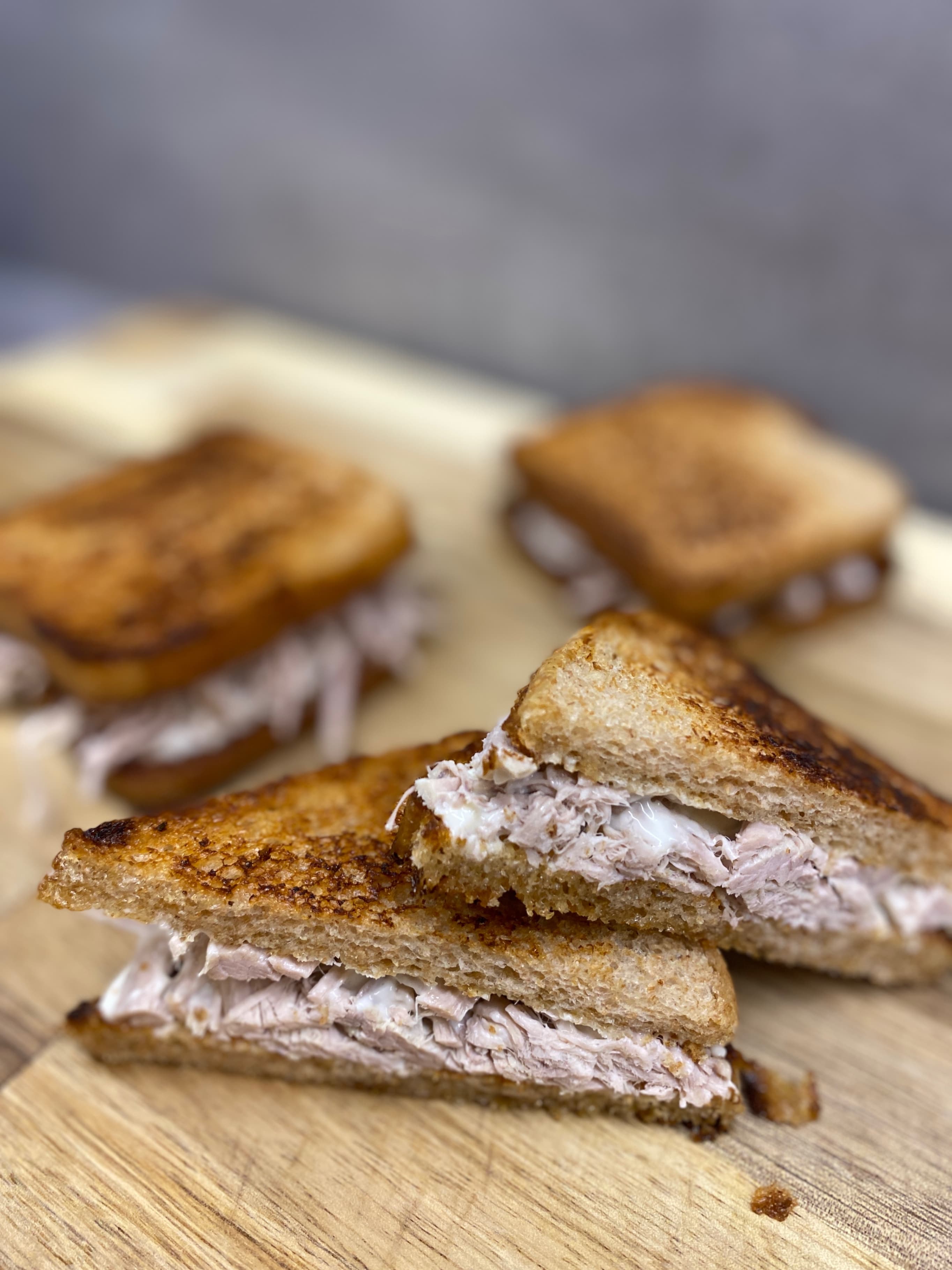 Receta de Rocely de Sándwich de Cerdo Desmenuzado con Mayonesa Casera