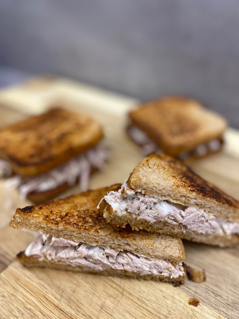 Pulled Pork Sandwich with Homemade Mayo Rocely Recipe