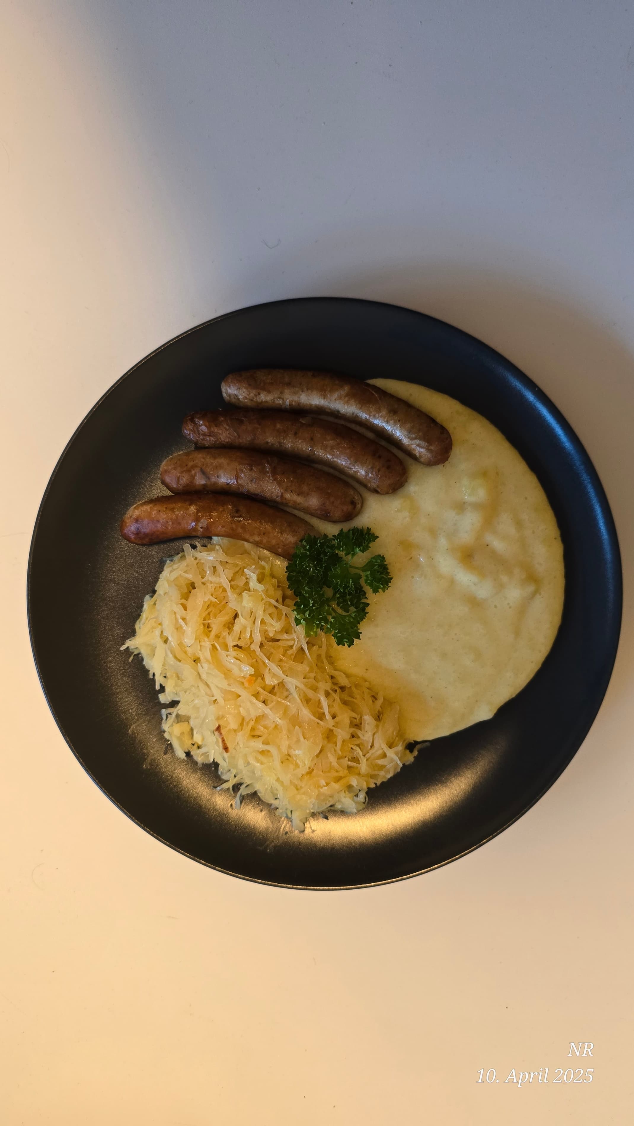 Nuremberg Sausage with Sauerkraut Rocely Recipe