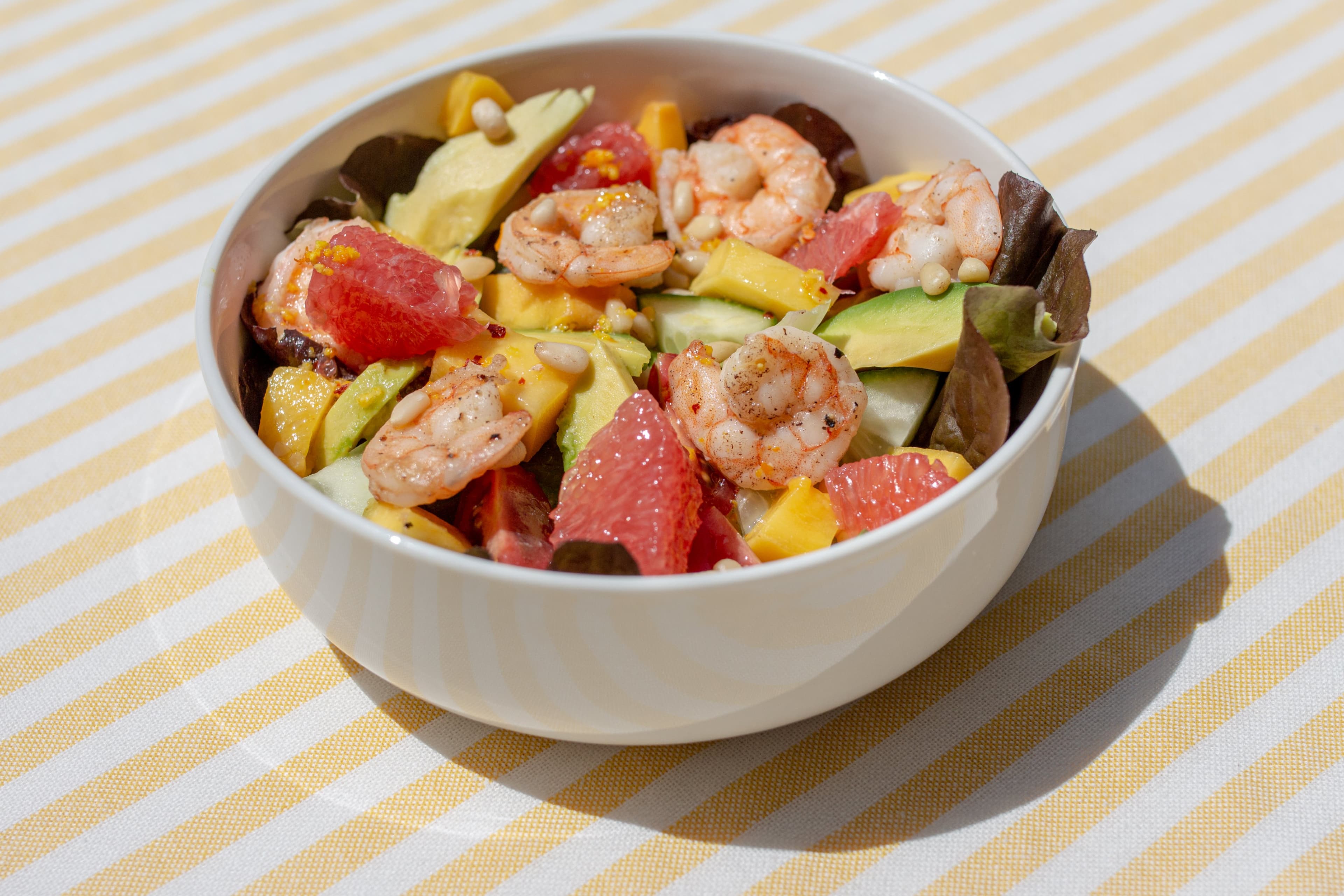 Shrimp Summer Salad with Grapefruit Dressing and Mango Recipe Image