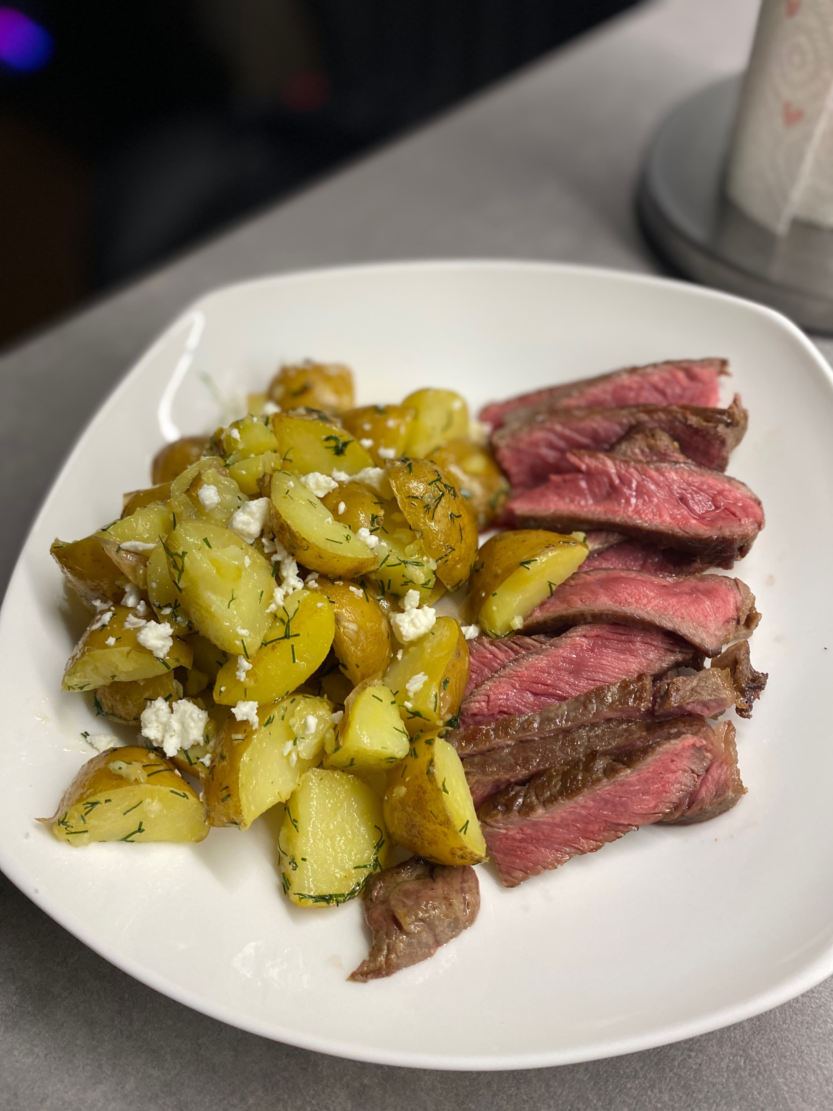 Steak with Sautéed Potatoes Rocely Recipe