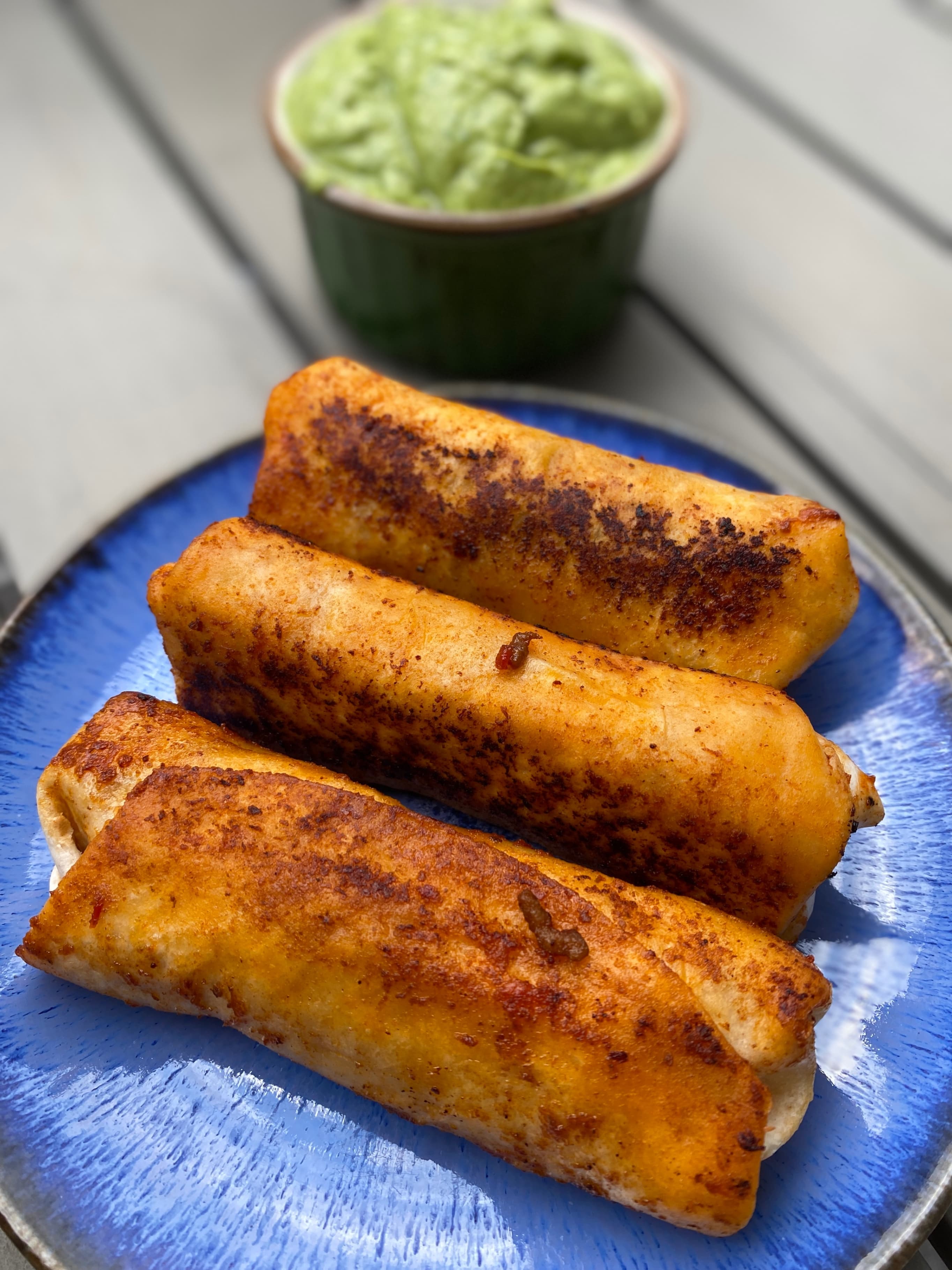 Crunchy Burritos with Avocado Dip Rocely Recipe