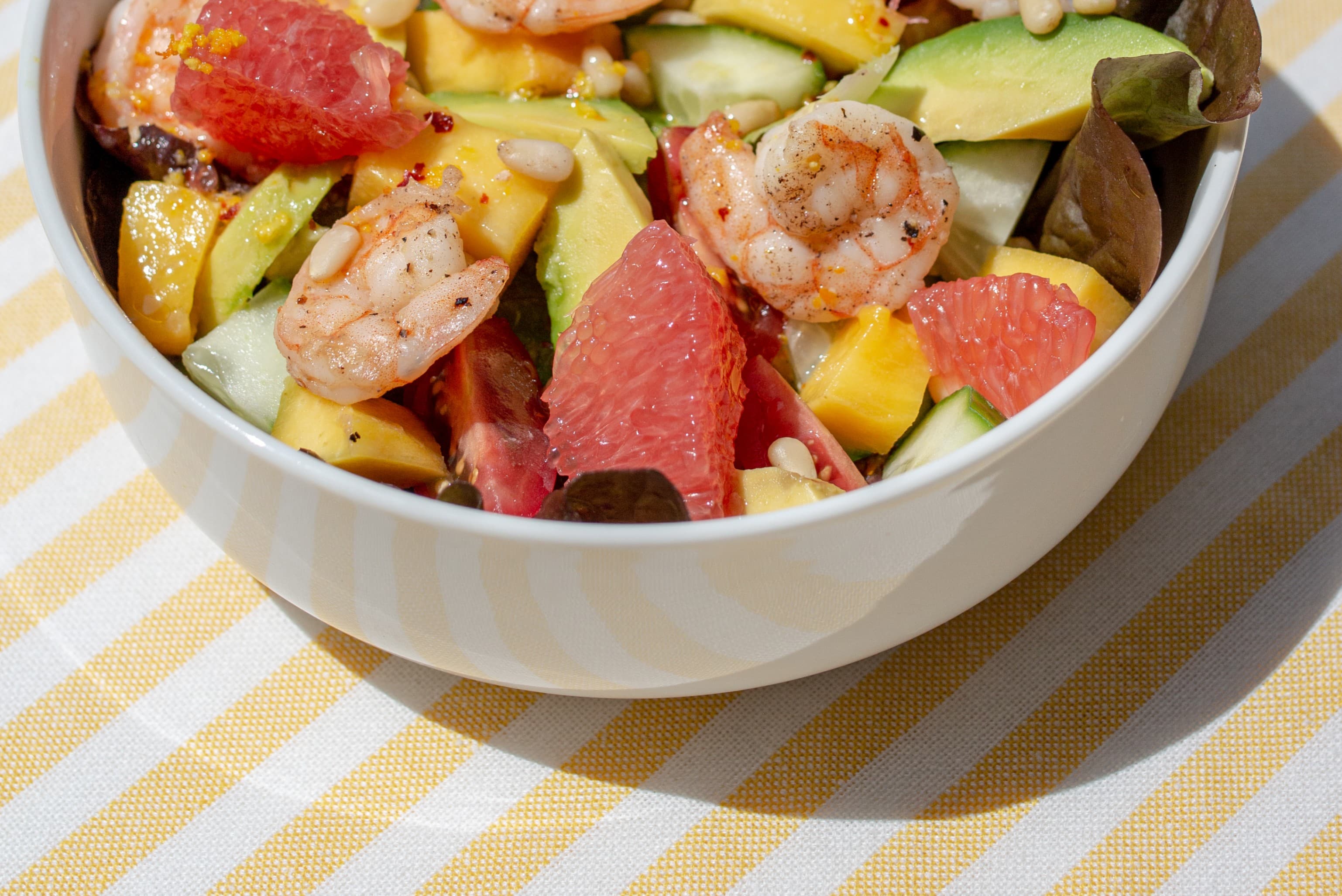 Shrimp Summer Salad with Grapefruit Dressing and Mango Recipe Image